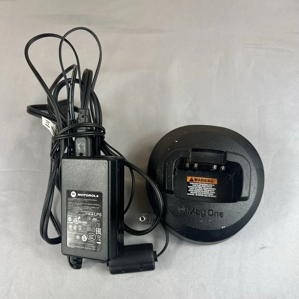 Motorola Mag One PMLN5041A Charger Base & Adapter Only Tested